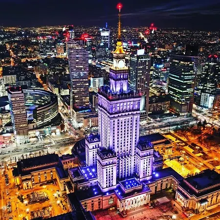 White 3 Metro Wifi 85'tv Netflix Disney+ Hbo Apartment Warsaw