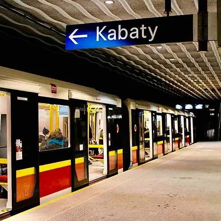 White 3 Metro Wifi 85'tv Netflix Disney+ Hbo * Warsaw