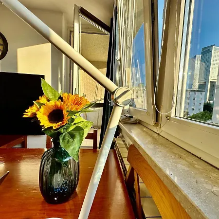 White 3 Metro Wifi 85'tv Netflix Disney+ Hbo Appartement