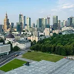 White 3 Metro Wifi 85'tv Netflix Disney+ Hbo Lägenhet Warszawa