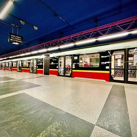 Lägenhet White 3 Metro Wifi 85'tv Netflix Disney+ Hbo *